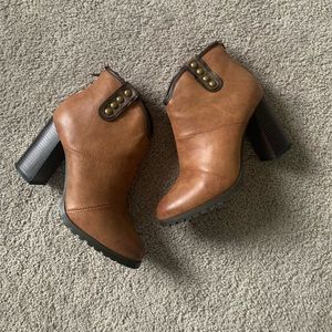Ankle boots